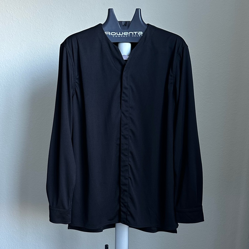 New Cheegs Classic Fit Long Sleeve Performance Button Down